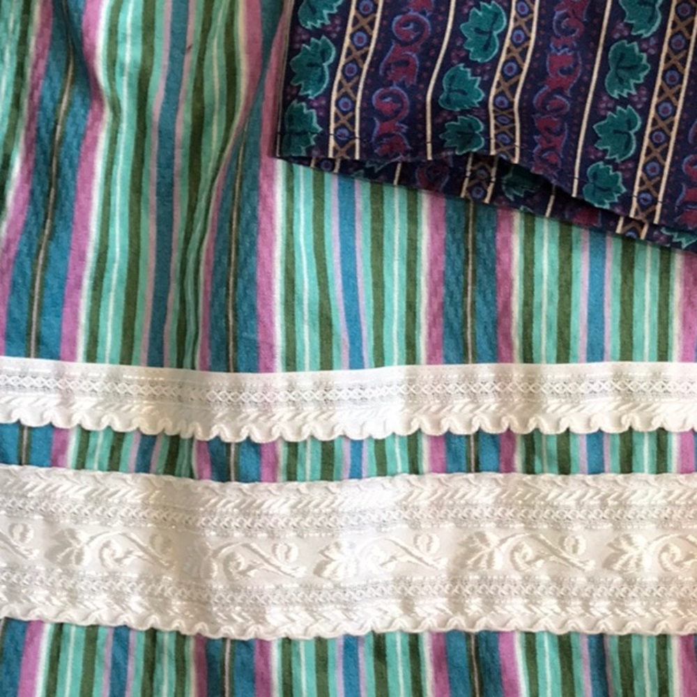 Eger Full Skirt- Octoberfest Anyone? - Picture 2 of 6